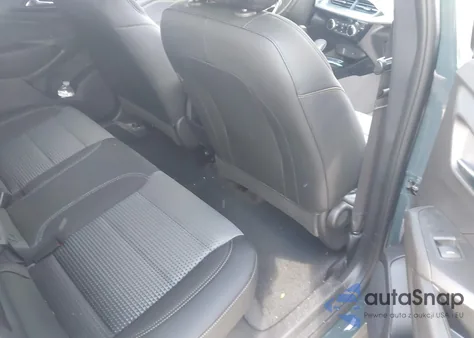 2025 Chevrolet Trax Fwd Lt z USA, uszkodzony, nr VIN KL77LHEP2SC213069